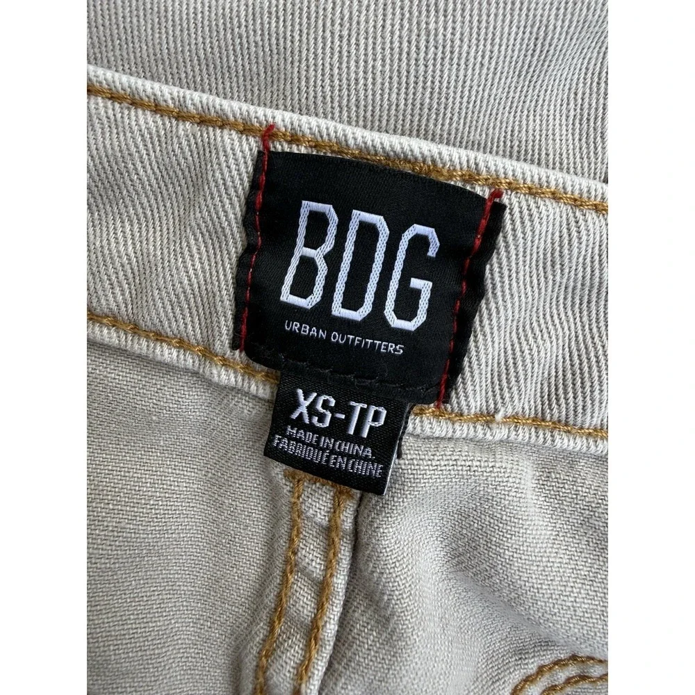 BDG Urban Outfitters XS Light Wash Denim Mini Skirt Front Zip Gray Khaki Jean